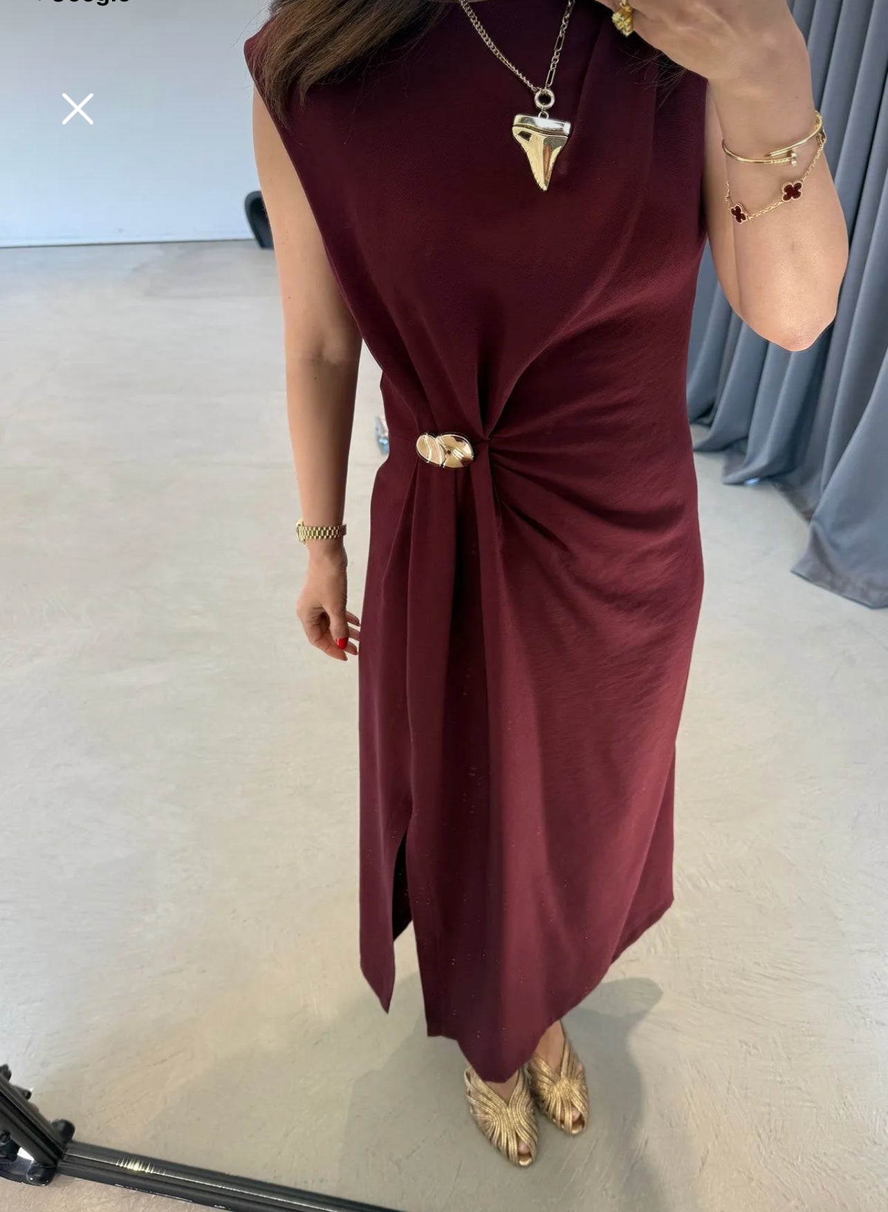 Sleeveless Buckle detailed Dress