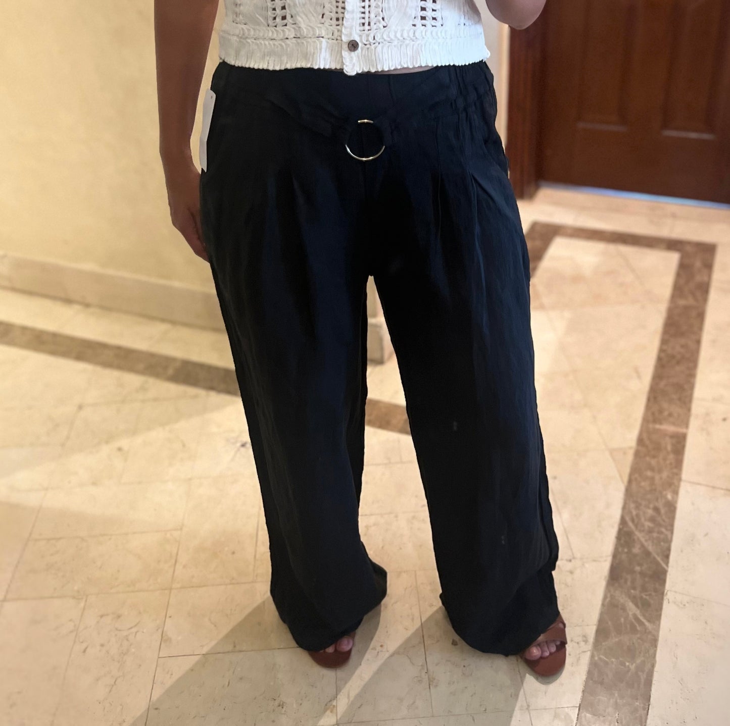 Italian 🇮🇹 Linen Black Pants with Belt details