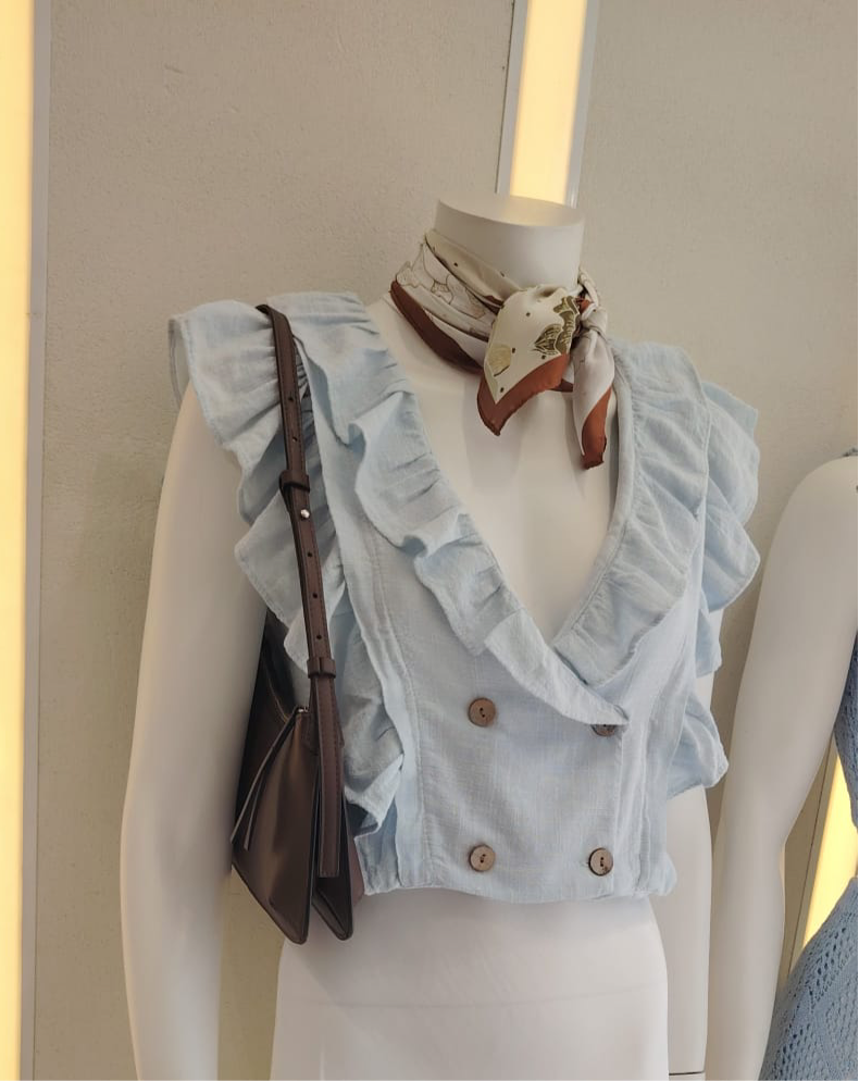 Ruffles double buttons Top