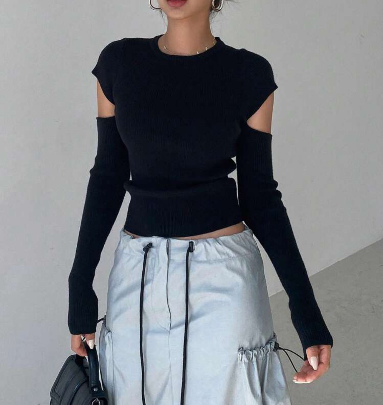 Cut out ripped knit sweater