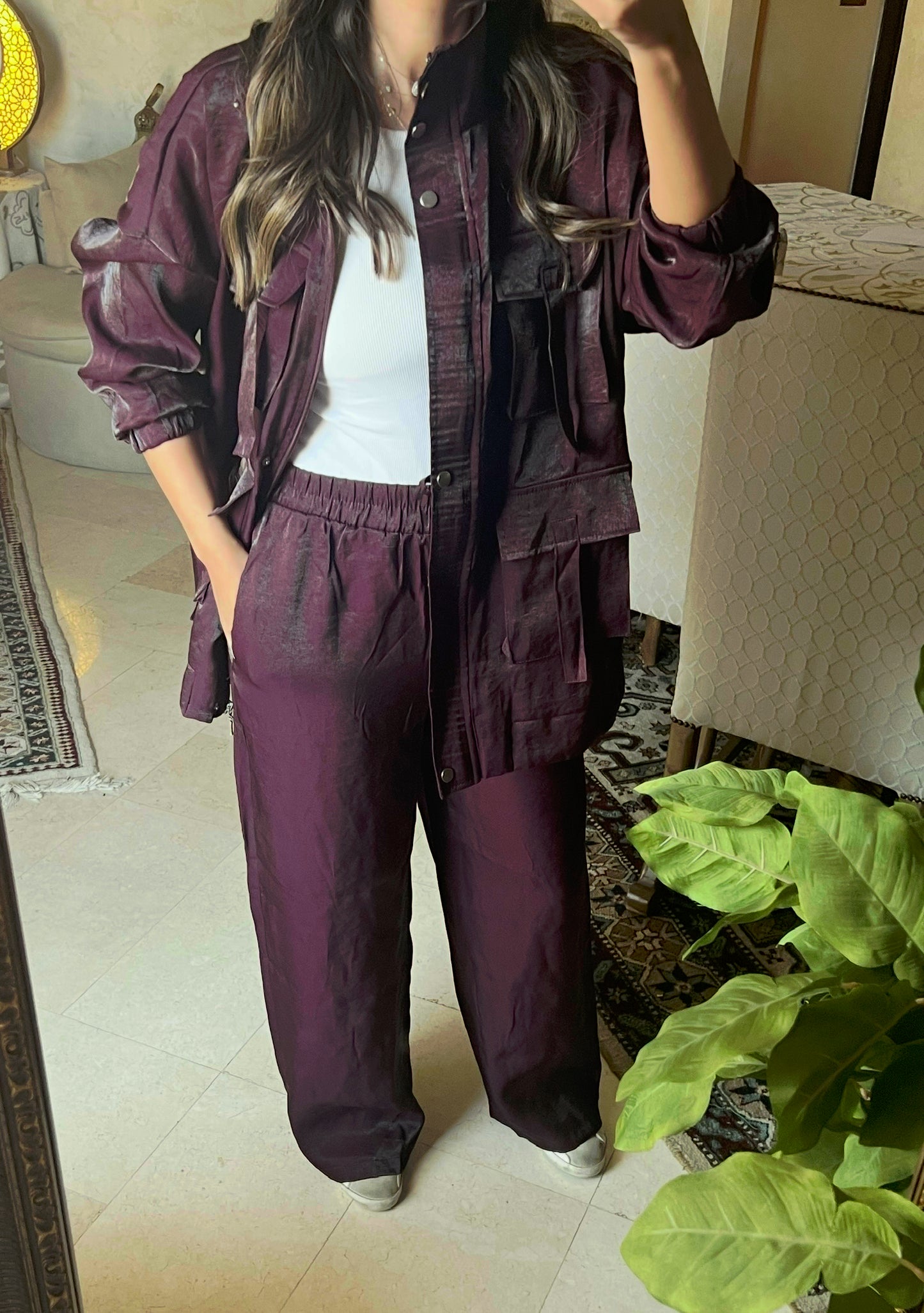 Pocket detailed suit