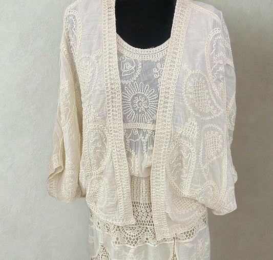 Beige Crochet 2 Pieces Cardigan with sleeveless Top