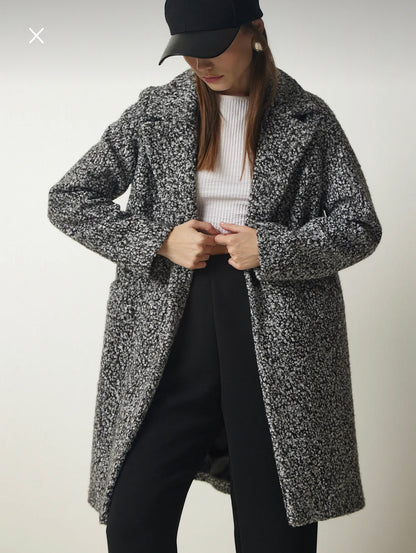 Double breasted pocket boucle coat