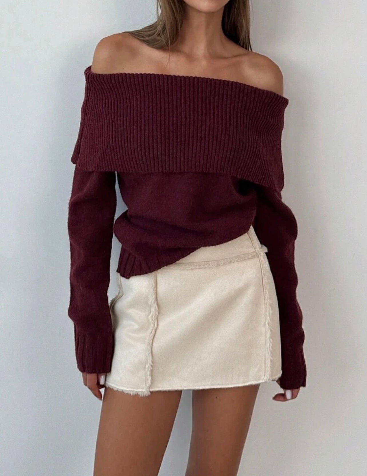 Offshoulder long sleeve knitted sweater