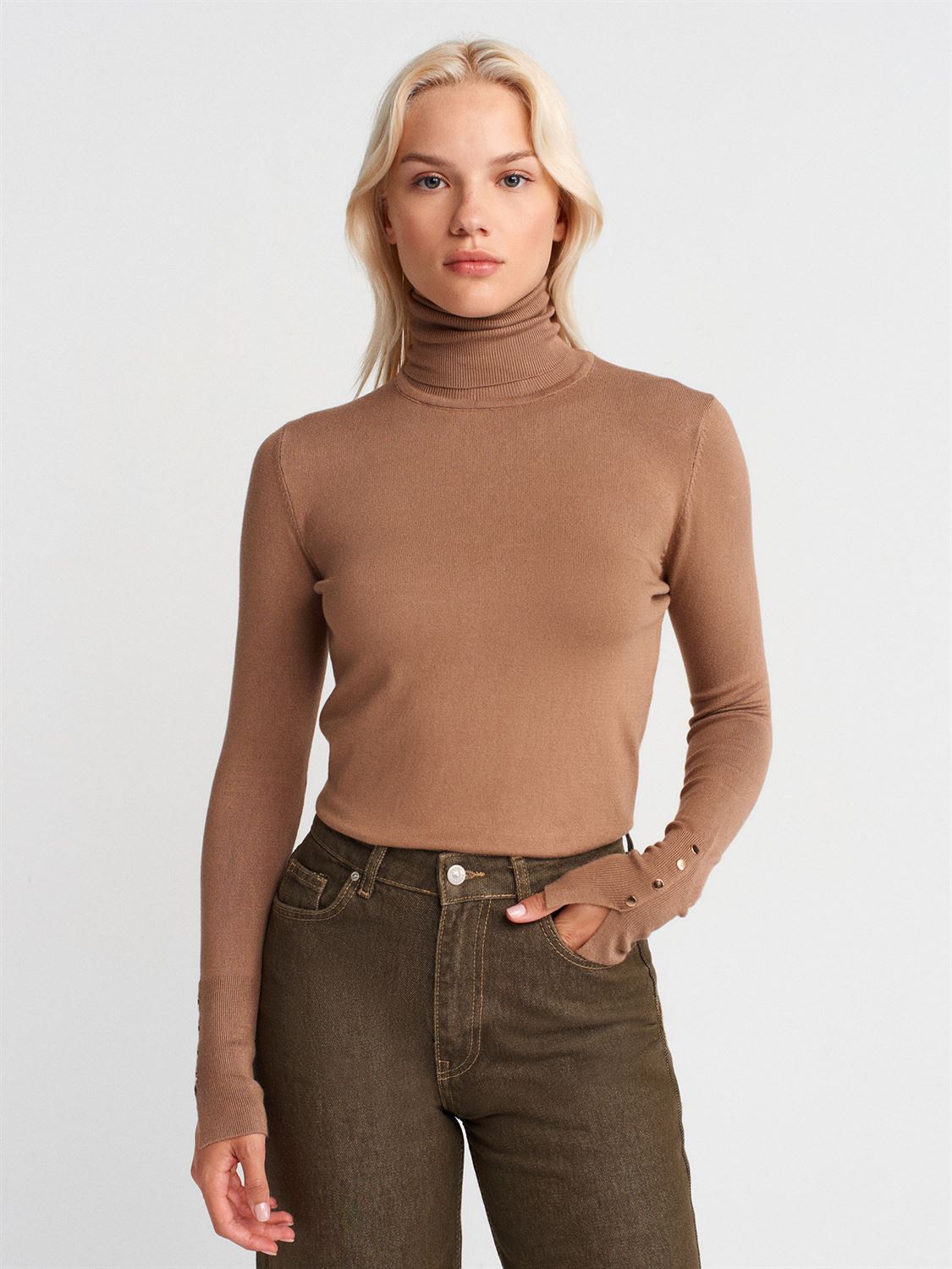 Knitted High Neck Pullover