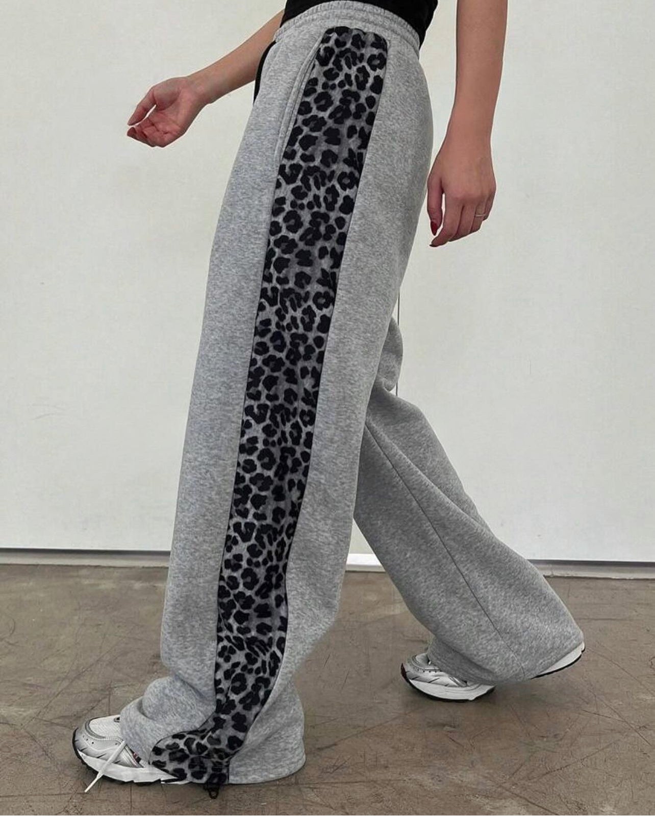 Leopard print straight leg sweatpants